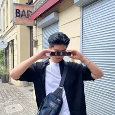 收听 klovyn、观看音乐视频、阅读小传、查看巡演日期等 ！