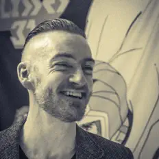 收听 Ronan Murphy、观看音乐视频、阅读小传、查看巡演日期等 ！