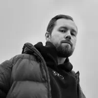 Escucha a undefined, mira videos musicales, lee su biografía, consulta las fechas de las gira y más.