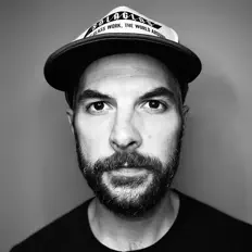 Kyle Durst सुनें, म्यूज़िक वीडियो देखें, बायो पढ़ें, दौरे की तारीखें और बहुत कुछ देखें!