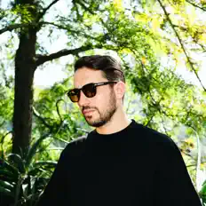 Ouça Steering Will, assista a videoclipes, leia a biografia, veja as datas das turnês e mais!