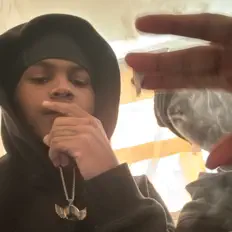 Ascolta BlockBoyScoonie, guarda video musicali, leggi la biografia, vedi le date del tour & altro!