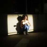 Hör dir undefined an, schau dir Musikvideos an, lies die Biografie, finde Tourdaten und mehr!