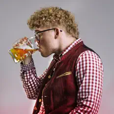 Escucha a Sääftig, mira videos musicales, lee su biografía, consulta las fechas de las gira y más.