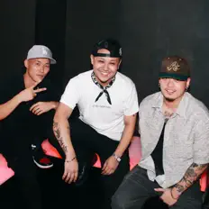 Dengarkan L-BLANTS, tonton video musik, baca bio, lihat tanggal tur & lainnya!