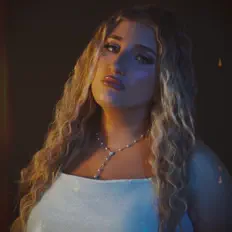 Dengarkan NICOLE, tonton video musik, baca bio, lihat tanggal tur & lainnya!