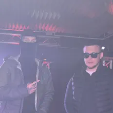 Ακούστε περιεχόμενο από Cee96, παρακολουθήστε μουσικά βίντεο, διαβάστε το βιογραφικό, δείτε ημερομηνίες περιοδείας, και πολλά ακόμη!