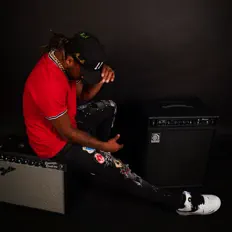 聆聽 Ra Matthews、觀看音樂影片、閱讀小傳、查看巡演日期等！