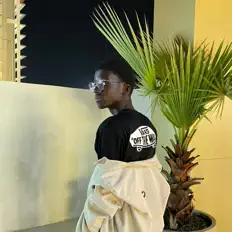 Ouça JKH Binks, assista a videoclipes, leia a biografia, veja as datas das turnês e mais!