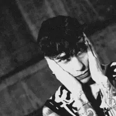 Ακούστε περιεχόμενο από Dreno, παρακολουθήστε μουσικά βίντεο, διαβάστε το βιογραφικό, δείτε ημερομηνίες περιοδείας, και πολλά ακόμη!