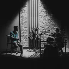 Poslechněte si interpreta Alt Aboarrd, sledujte hudební videa, přečtěte si životopis, podívejte se na data turné a další informace.