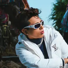 收听 Irving Huertas、观看音乐视频、阅读小传、查看巡演日期等 ！
