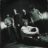 Escucha a undefined, mira vídeos musicales, lee la biografía, consulta fechas de giras y mucho más.