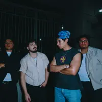 Poslechněte si interpreta undefined, sledujte hudební videa, přečtěte si životopis, podívejte se na data turné a další informace.