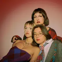 Ακούστε περιεχόμενο από undefined, παρακολουθήστε μουσικά βίντεο, διαβάστε το βιογραφικό, δείτε ημερομηνίες περιοδείας, και πολλά ακόμη!