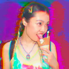 Plastic Cocoonsを聴いたり、ミュージックビデオを鑑賞したり、経歴やツアー日程などを確認したりしましょう！