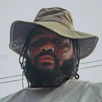 收听 undefined、观看音乐视频、阅读小传、查看巡演日期等 ！