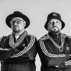 收听 ТВЁРDЫЙ ZНАК、观看音乐视频、阅读小传、查看巡演日期等 ！