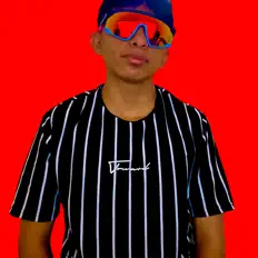 Hör dir Maiki Perreo an, schau dir Musikvideos an, lies die Biografie, finde Tourdaten und mehr!