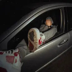 收听 Bleave、观看音乐视频、阅读小传、查看巡演日期等 ！