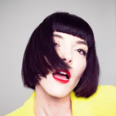 聆聽 Elise LeGrow、觀看音樂影片、閱讀小傳、查看巡演日期等！