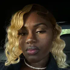 聆聽 KiyaDaBrat、觀看音樂影片、閱讀小傳、查看巡演日期等！