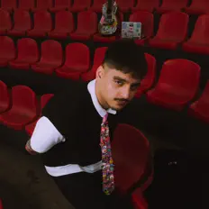 Dengarkan Zully, tonton video musik, baca bio, lihat tanggal tur & lainnya!