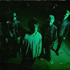 Dengarkan Chased, tonton video musik, baca bio, lihat tanggal tur & lainnya!