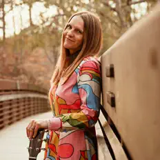 收听 Jen Manske Fenske、观看音乐视频、阅读小传、查看巡演日期等 ！