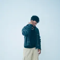 Écoutez Yeah Cheif, regardez des vidéoclips, lisez la biographie, consultez les dates de tournée et plus encore !