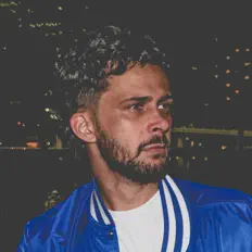 收听 J Nui、观看音乐视频、阅读小传、查看巡演日期等 ！