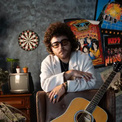 Listen to Ed Harvest, watch music videos, read bio, see tour dates & more!