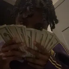 liljpaid을(를) 듣고, 뮤직 비디오를 보고, 약력을 읽고, 투어 일정 등을 확인하세요!