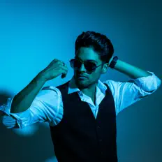 Écoutez Xavier Solis, regardez des vidéoclips, lisez la biographie, consultez les dates de tournée et plus encore !