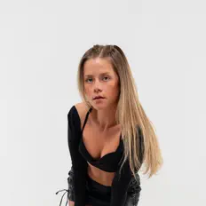 Heberleinを聴いたり、ミュージックビデオを鑑賞したり、経歴やツアー日程などを確認したりしましょう！