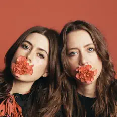 Ascolta Larkin Poe, guarda video musicali, leggi la biografia, vedi le date del tour & altro!