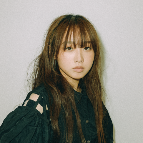 Listen【通常盤(CD)】 | 荒井麻珠 Official Website