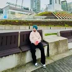 Gill Karanを聴いたり、ミュージックビデオを鑑賞したり、経歴やツアー日程などを確認したりしましょう！