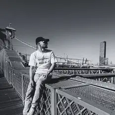 A3DN을(를) 듣고, 뮤직 비디오를 보고, 약력을 읽고, 투어 일정 등을 확인하세요!