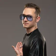 Listen to Jefer Maquin, watch music videos, read bio, see tour dates & more!