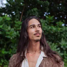 Zach Veira을(를) 듣고, 뮤직 비디오를 보고, 약력을 읽고, 투어 일정 등을 확인하세요!