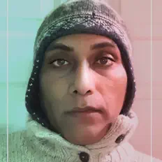 Ajakzを聴いたり、ミュージックビデオを鑑賞したり、経歴やツアー日程などを確認したりしましょう！