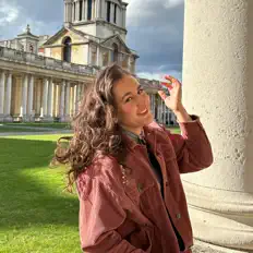 Hör dir Vivian Dohlen an, schau dir Musikvideos an, lies die Biografie, finde Tourdaten und mehr!