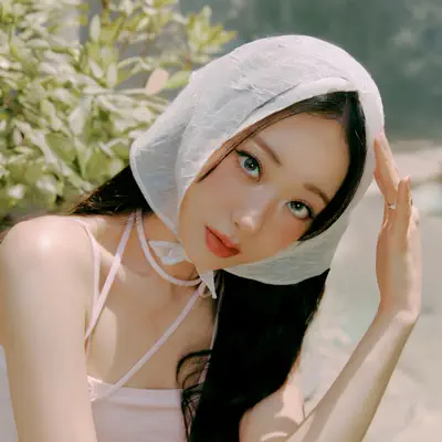 Listen to Gyeongree, watch music videos, read bio, see tour dates & more!