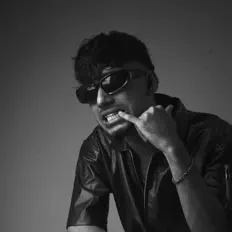 Listen to YUNG DSA, watch music videos, read bio, see tour dates & more!