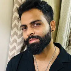 Ascolta Karan Bawa, guarda video musicali, leggi la biografia, vedi le date del tour & altro!