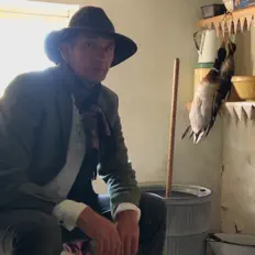 Wergulu Blue सुनें, म्यूज़िक वीडियो देखें, बायो पढ़ें, दौरे की तारीखें और बहुत कुछ देखें!