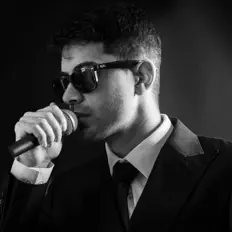 Ouve Kevin Arabi, vê vídeos de música, lê a biografia, vê as datas da digressão e muito mais!