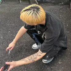 收听 Young RyM、观看音乐视频、阅读小传、查看巡演日期等 ！