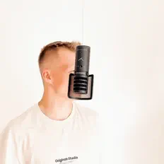 Clay367を聴いたり、ミュージックビデオを鑑賞したり、経歴やツアー日程などを確認したりしましょう！